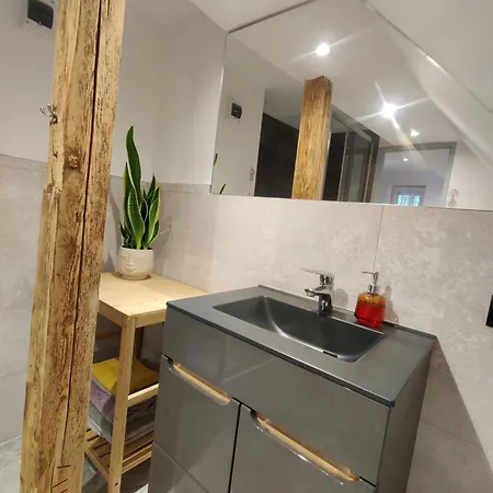 아파트 Pod Wieza U Kory *